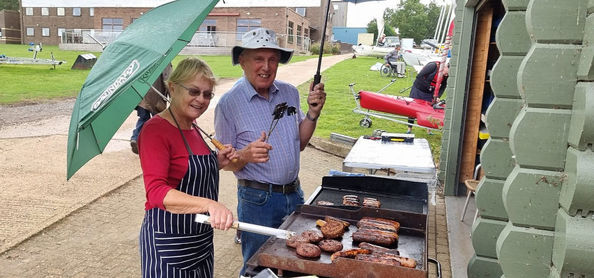 GWS Barbeque... just a few drops of rain.jpg